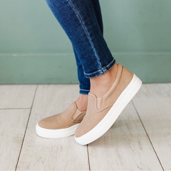 Perforated Slide On Sneakers Loafer Camel/Tan - Picture 5 of 7